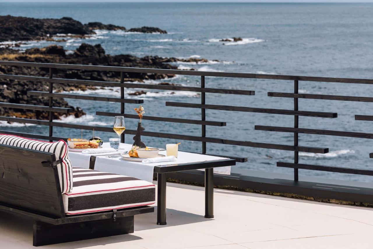 White Exclusive Suites & Villas Lagoa  Bagian luar foto
